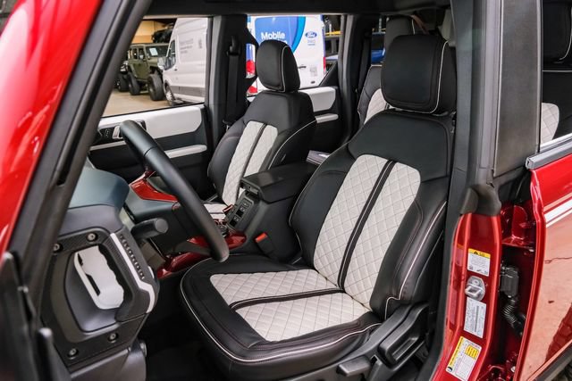 Used 2025 Ford Bronco Heritage Edition AWD/4WD image 71