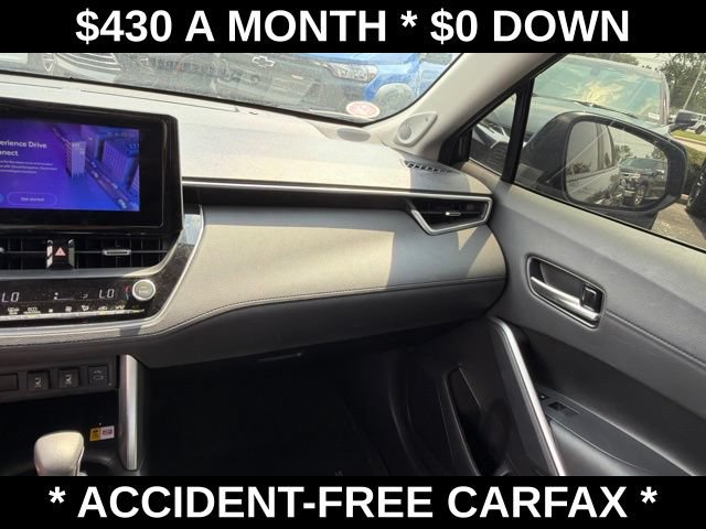 Used 2023 Toyota Corolla Cross XLE w/ Convenience Package AWD/4WD image 32
