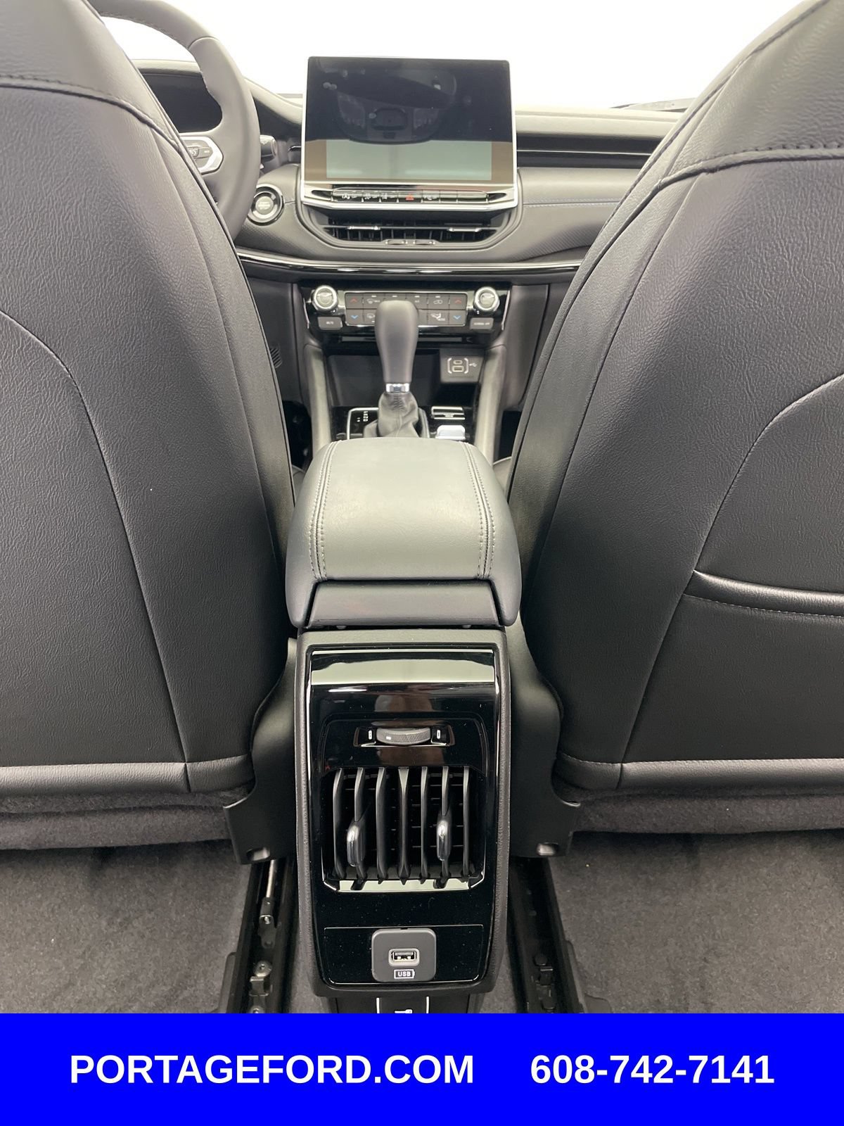 New 2025 Jeep Compass Limited w/ Sun & Sound Group AWD/4WD image 29