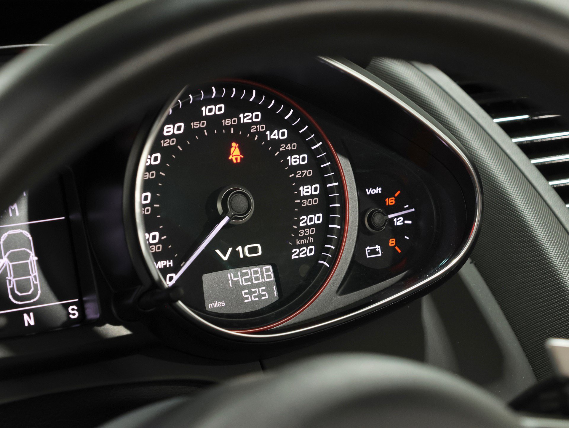 Used 2014 Audi R8 V10 AWD/4WD image 2