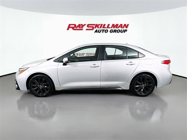 Used 2024 Toyota Corolla SE image 4