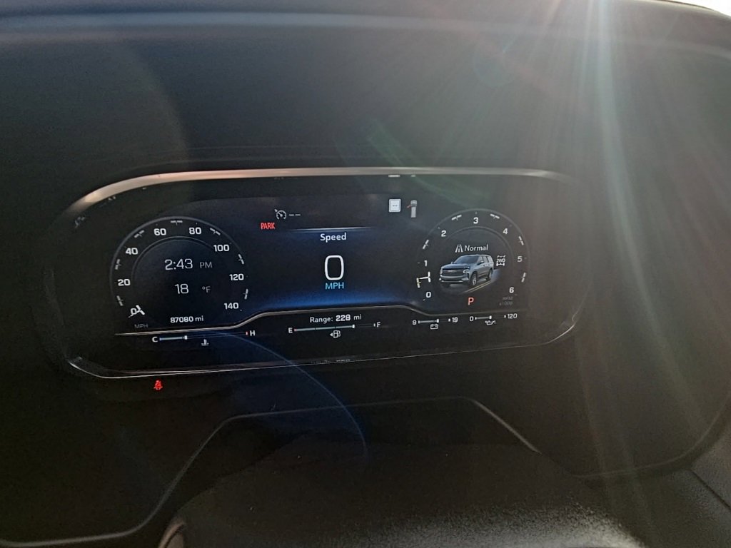 Used 2022 Chevrolet Tahoe RST w/ Luxury Package image 30