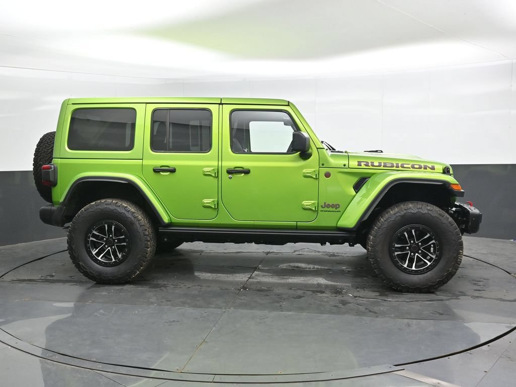 Used 2025 Jeep Wrangler Unlimited Rubicon AWD/4WD image 4