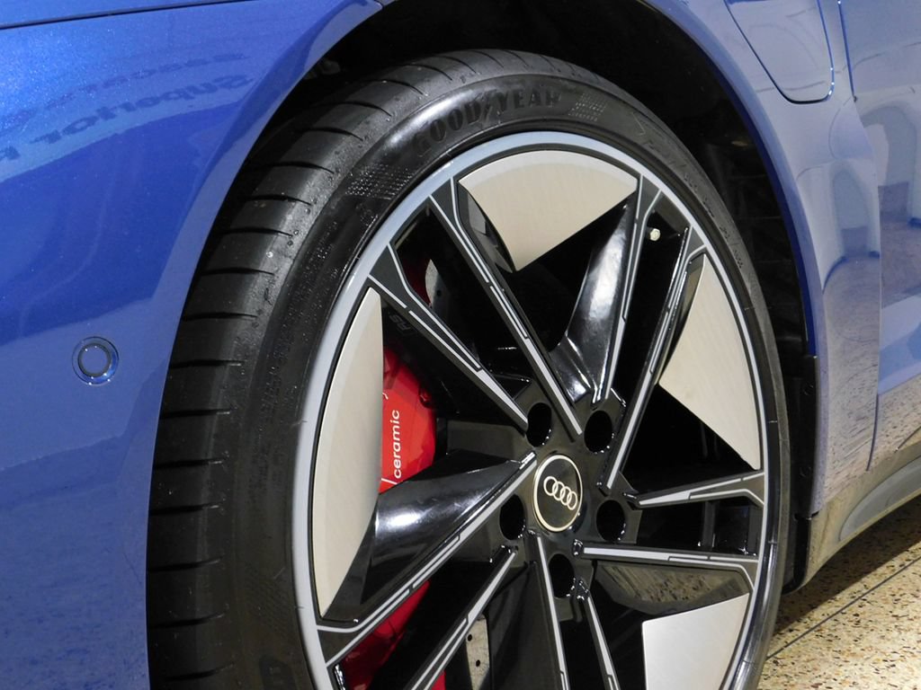 Used 2022 Audi RS e-tron GT AWD/4WD image 20