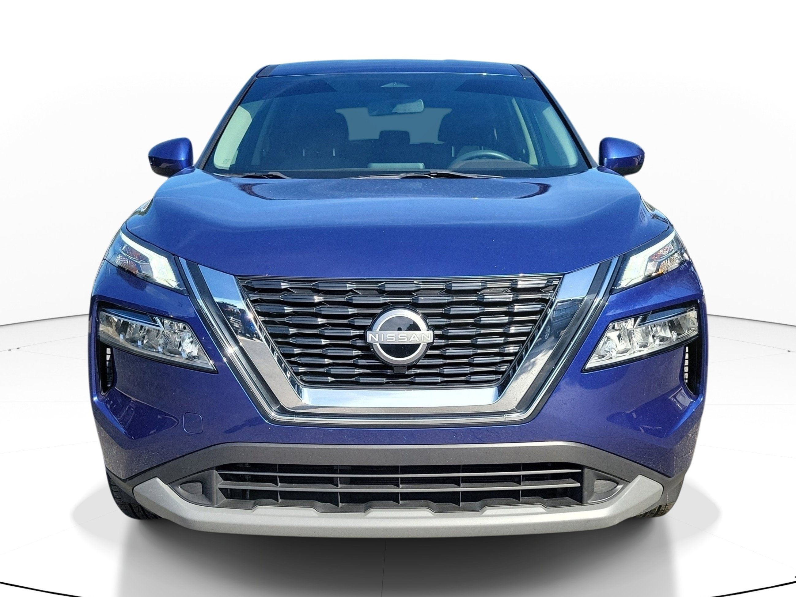 Used 2023 Nissan Rogue SV FWD image 2