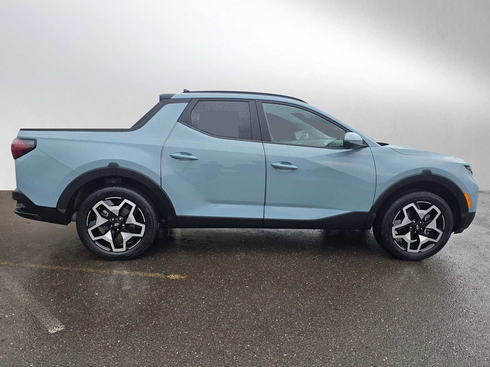 Used 2022 Hyundai Santa Cruz Limited image 2