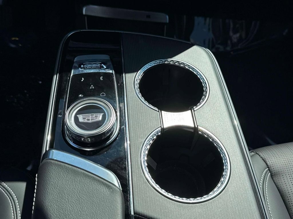 Used 2024 Cadillac Lyriq Luxury w/ LPO, Floor Liner Package image 35