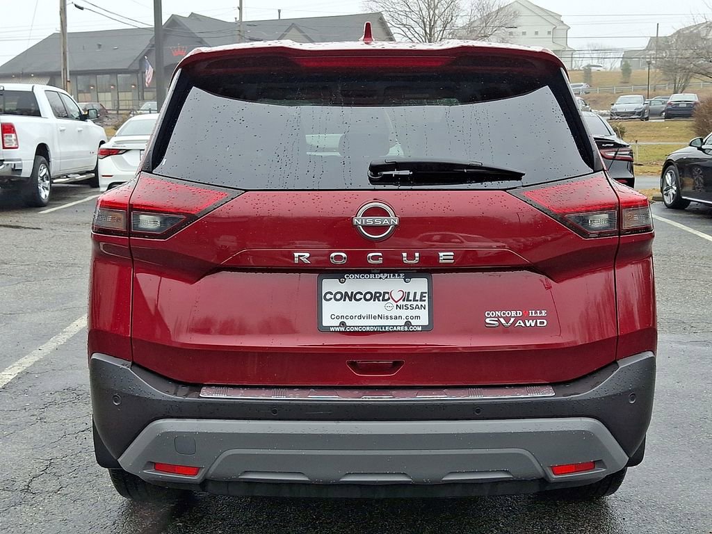 Used 2023 Nissan Rogue SV image 5