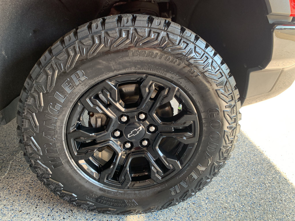 Used 2022 Chevrolet Silverado 1500 ZR2 w/ Technology Package AWD/4WD image 36