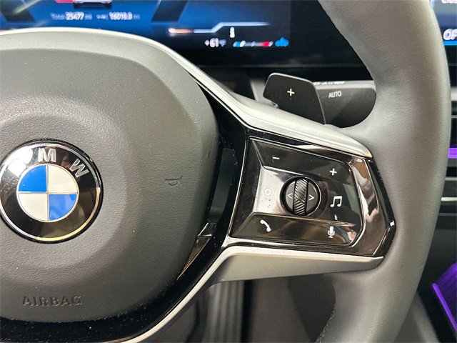 Used 2025 BMW 530i xDrive image 24