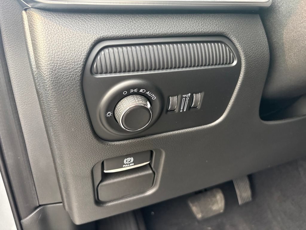 New 2026 Jeep Grand Wagoneer Summit AWD/4WD image 18