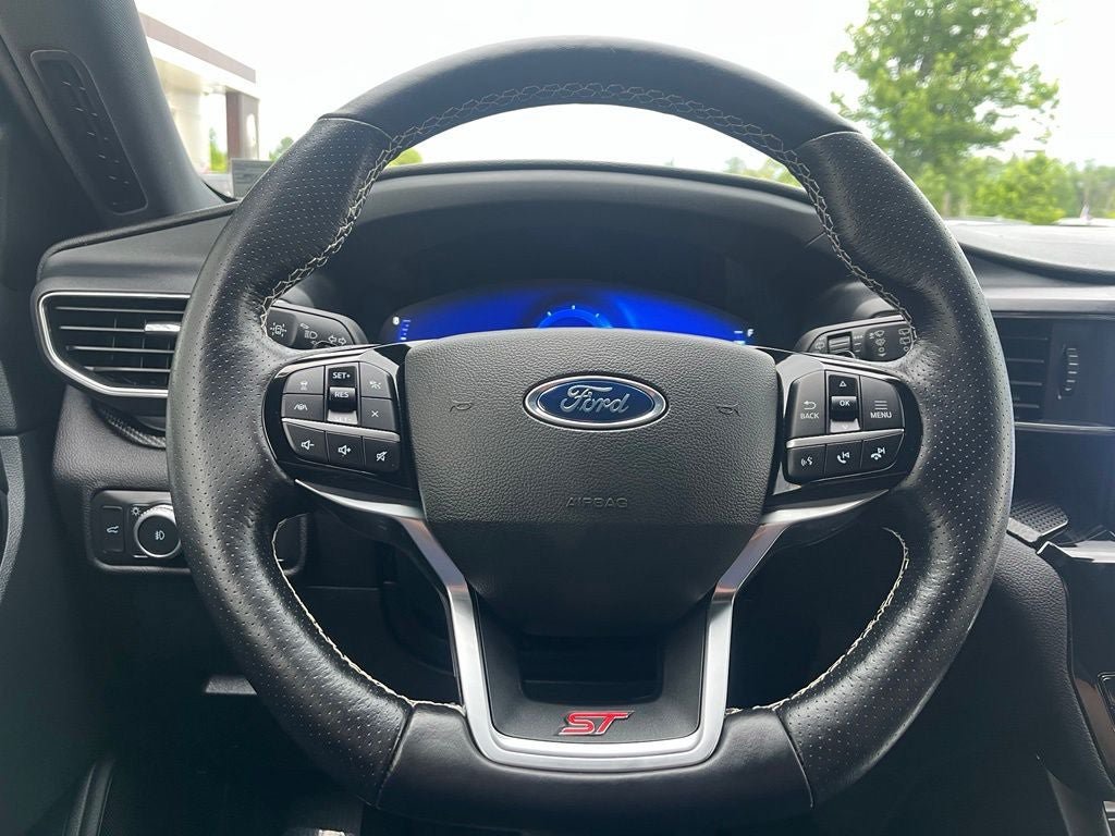 Used 2022 Ford Explorer ST w/ Equipment Group 401A AWD/4WD image 26
