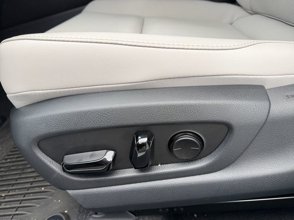Used 2025 Lexus UX 300h AWD w/ Cold Area Package image 16