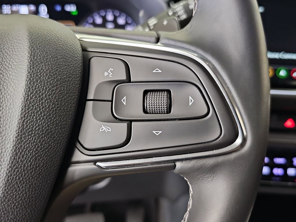 Used 2022 Buick Envision Avenir w/ Technology Package II AWD/4WD image 21