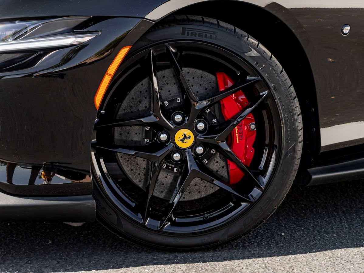 Used 2024 Ferrari Roma Spider RWD image 13