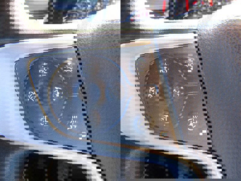 Used 2015 GMC Yukon XL SLT w/ Open Road Package image 26