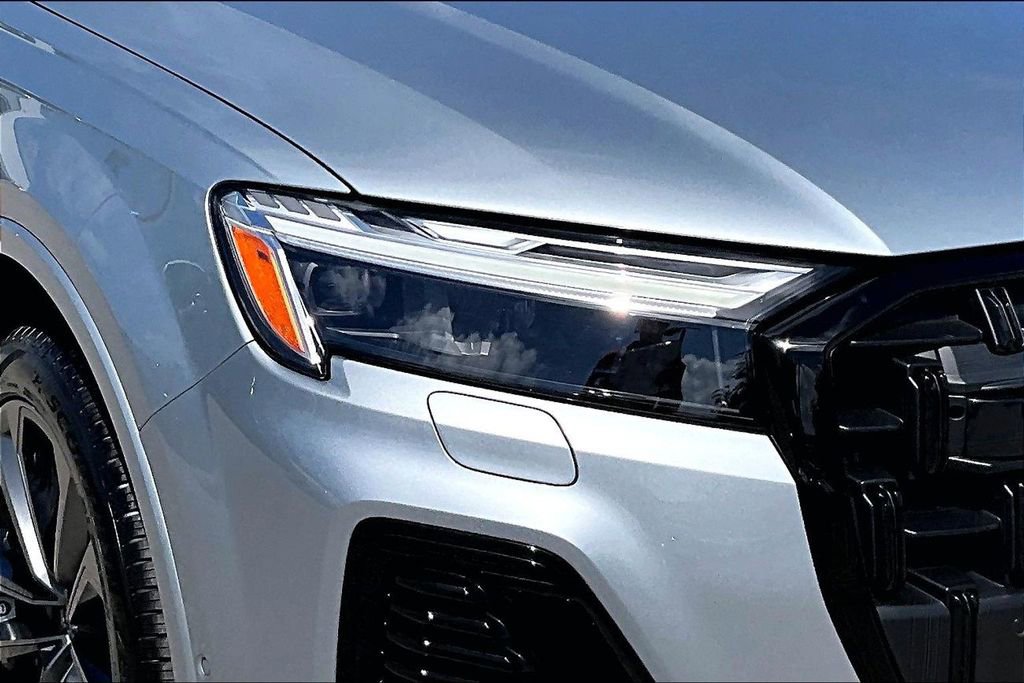 Certified 2025 Audi Q7 3.0T Premium Plus w/ Premium Plus Package image 12