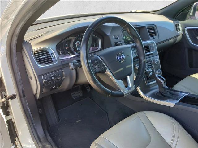 Used 2016 Volvo S60 T5 Premier w/ Convenience Package FWD image 12