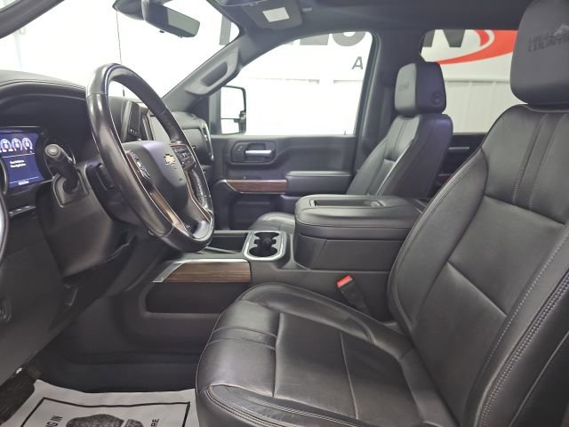 Used 2021 Chevrolet Silverado 3500 High Country w/ Technology Package image 21
