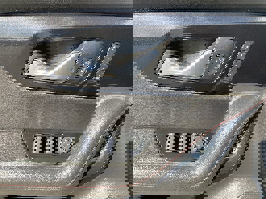 Used 2023 Chevrolet Blazer RS w/ Driver Confidence II Package image 27