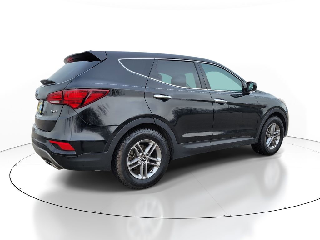 Used 2017 Hyundai Santa Fe Sport FWD image 4