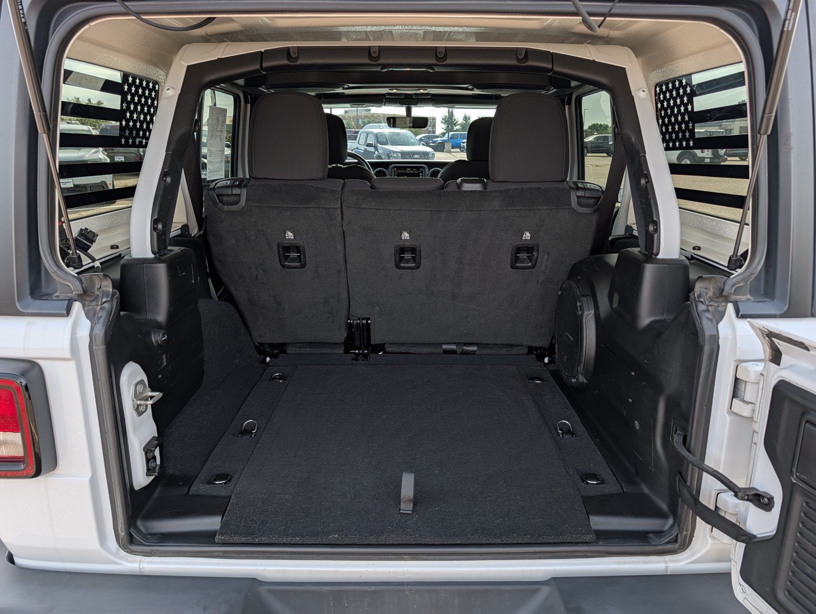 Used 2023 Jeep Wrangler Unlimited Sport AWD/4WD image 11