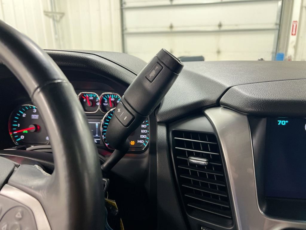Used 2018 Chevrolet Tahoe LT image 12