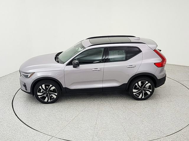 New 2026 Volvo XC40 B5 Plus w/ Climate Package AWD/4WD image 36