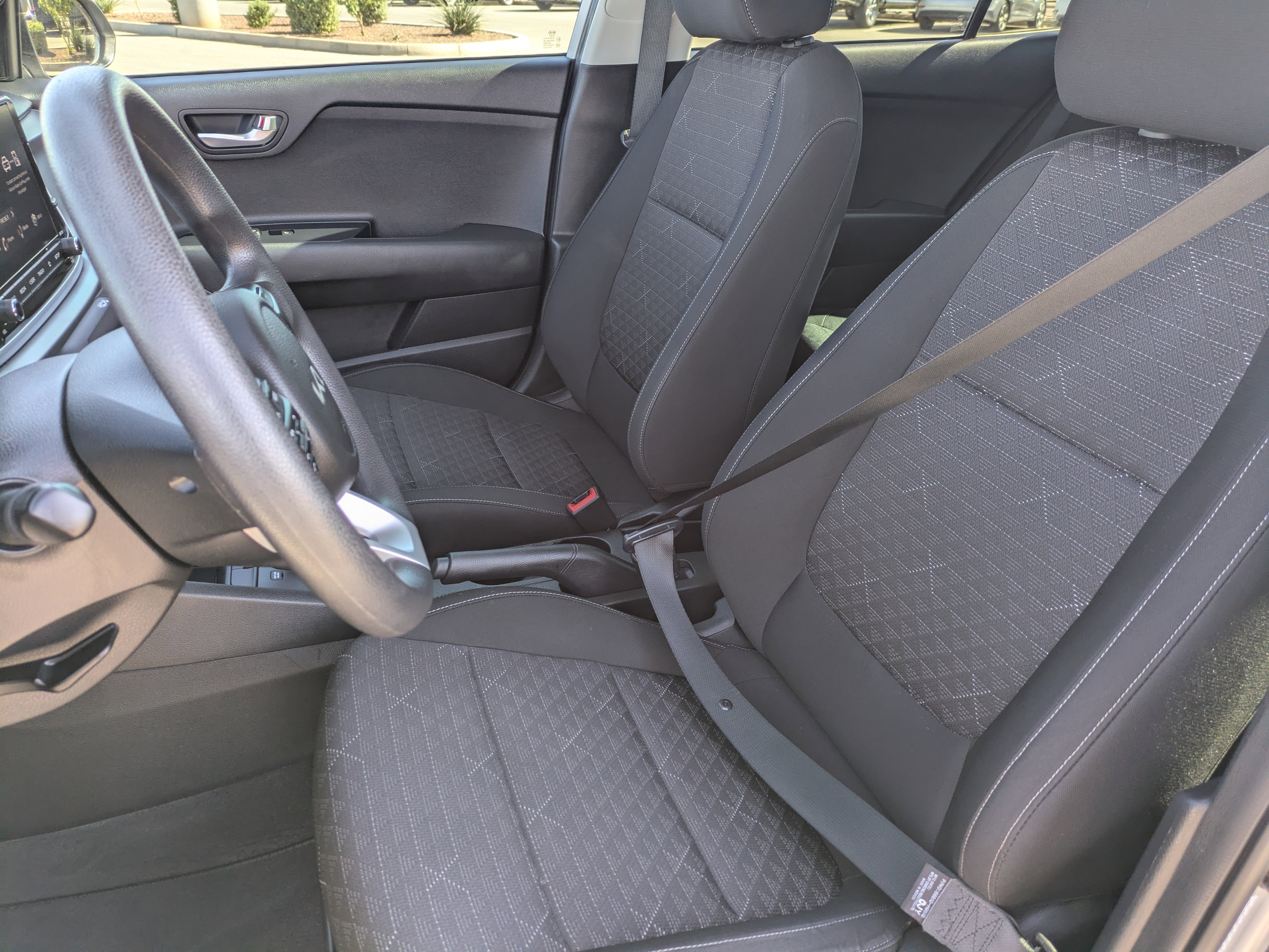 Used 2022 Kia Rio LX image 25