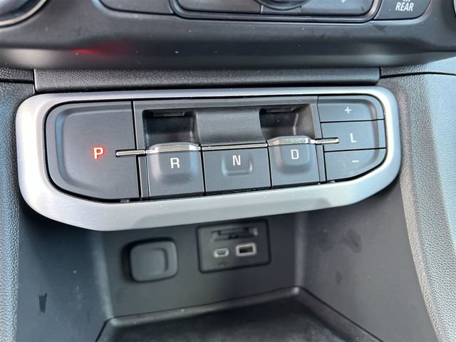 Used 2023 GMC Acadia SLE w/ Driver Convenience Package image 26