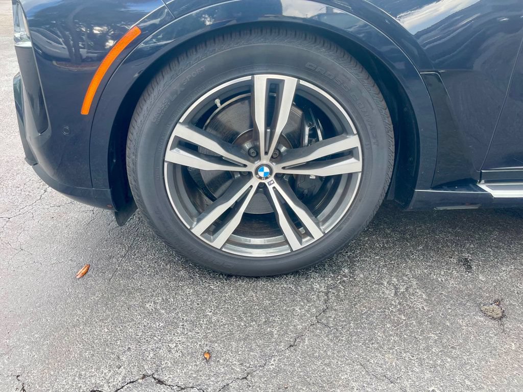 Used 2026 BMW X7 xDrive40i AWD/4WD image 10
