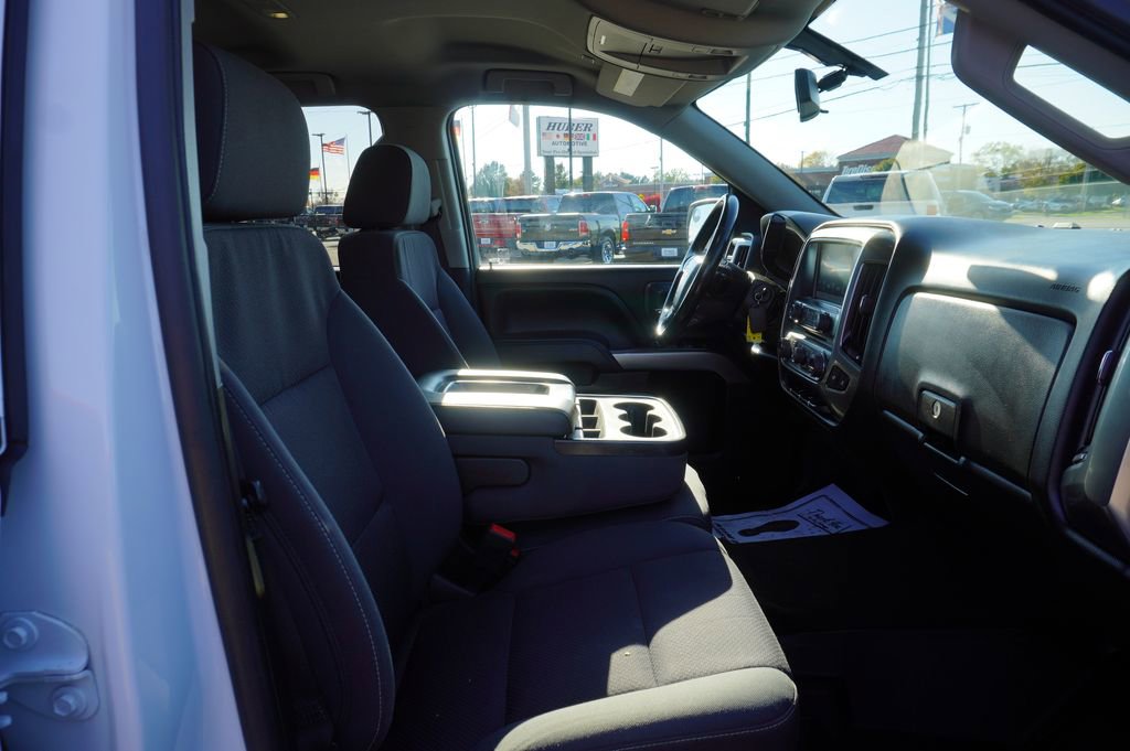 Used 2018 Chevrolet Silverado 1500 LT w/ All Star Edition image 29