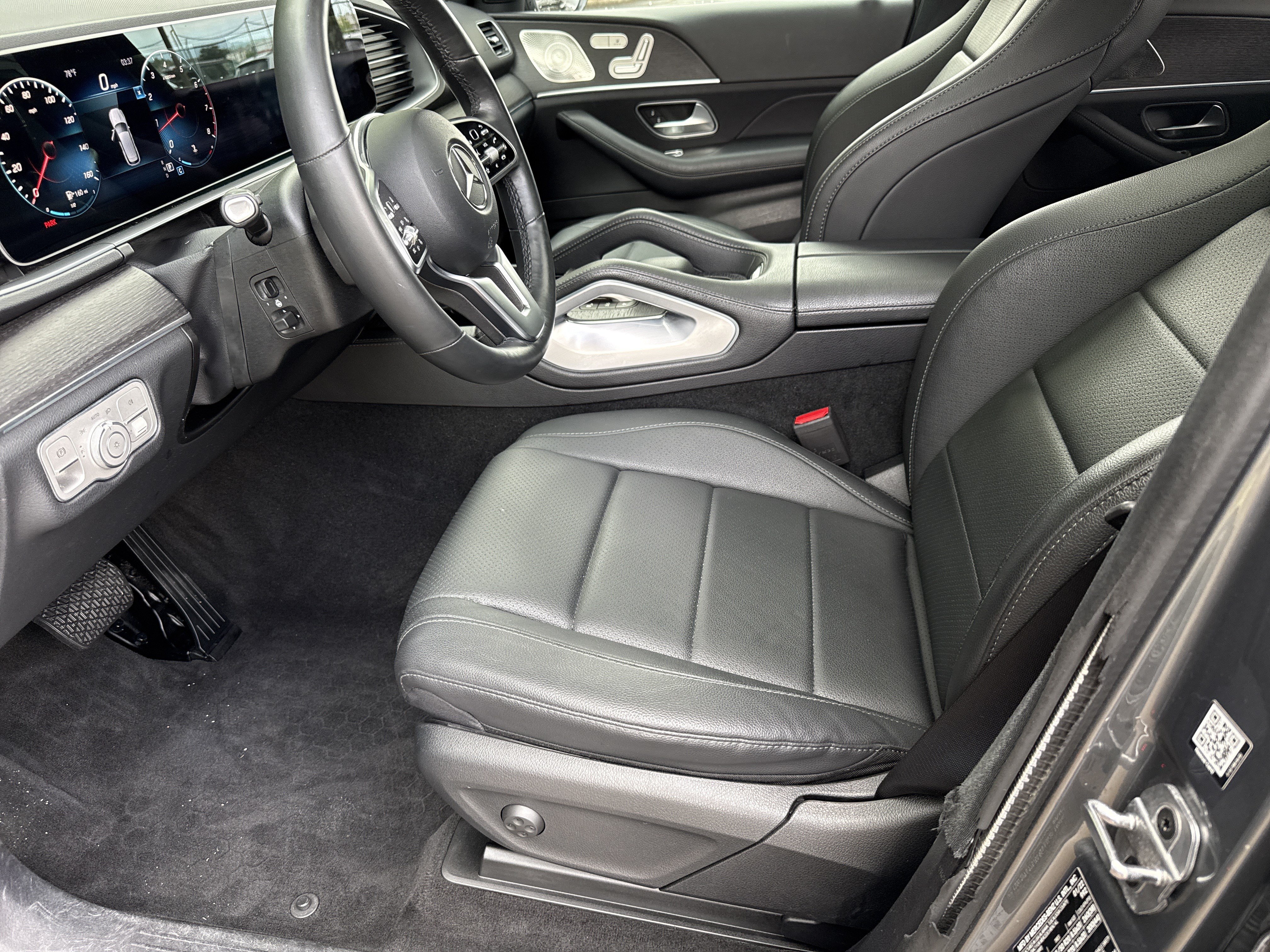 Used 2022 Mercedes-Benz GLE 350 4MATIC w/ Premium Package image 9