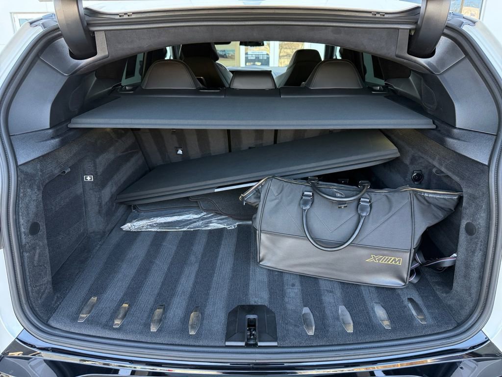 Certified 2026 BMW XM Label Red image 41