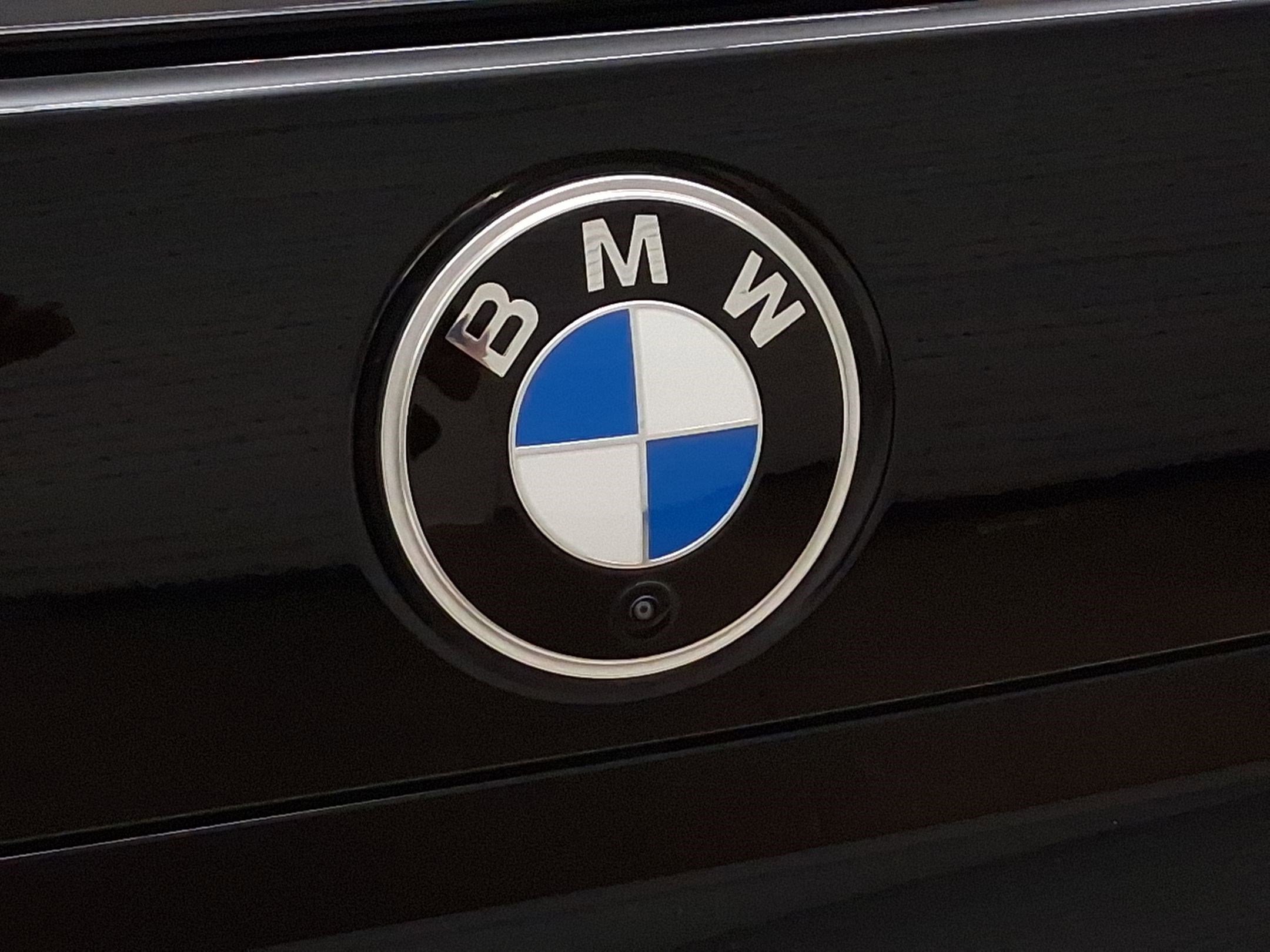 Used 2023 BMW 740i image 20