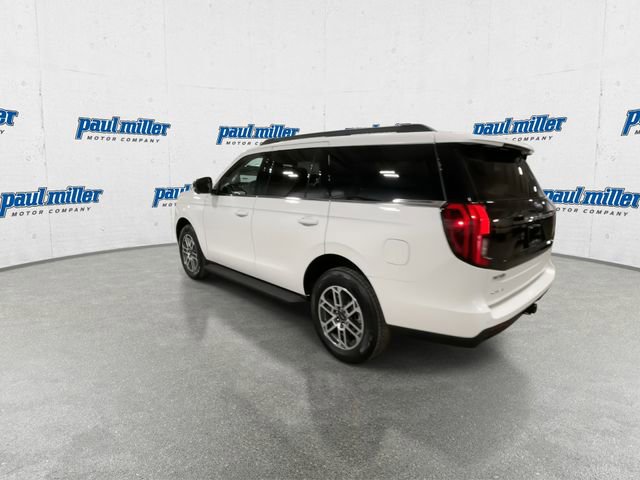 New 2025 Ford Expedition Active image 8