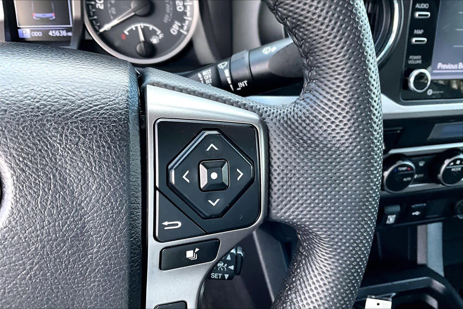 Used 2023 Toyota Tacoma SR5 AWD/4WD image 23