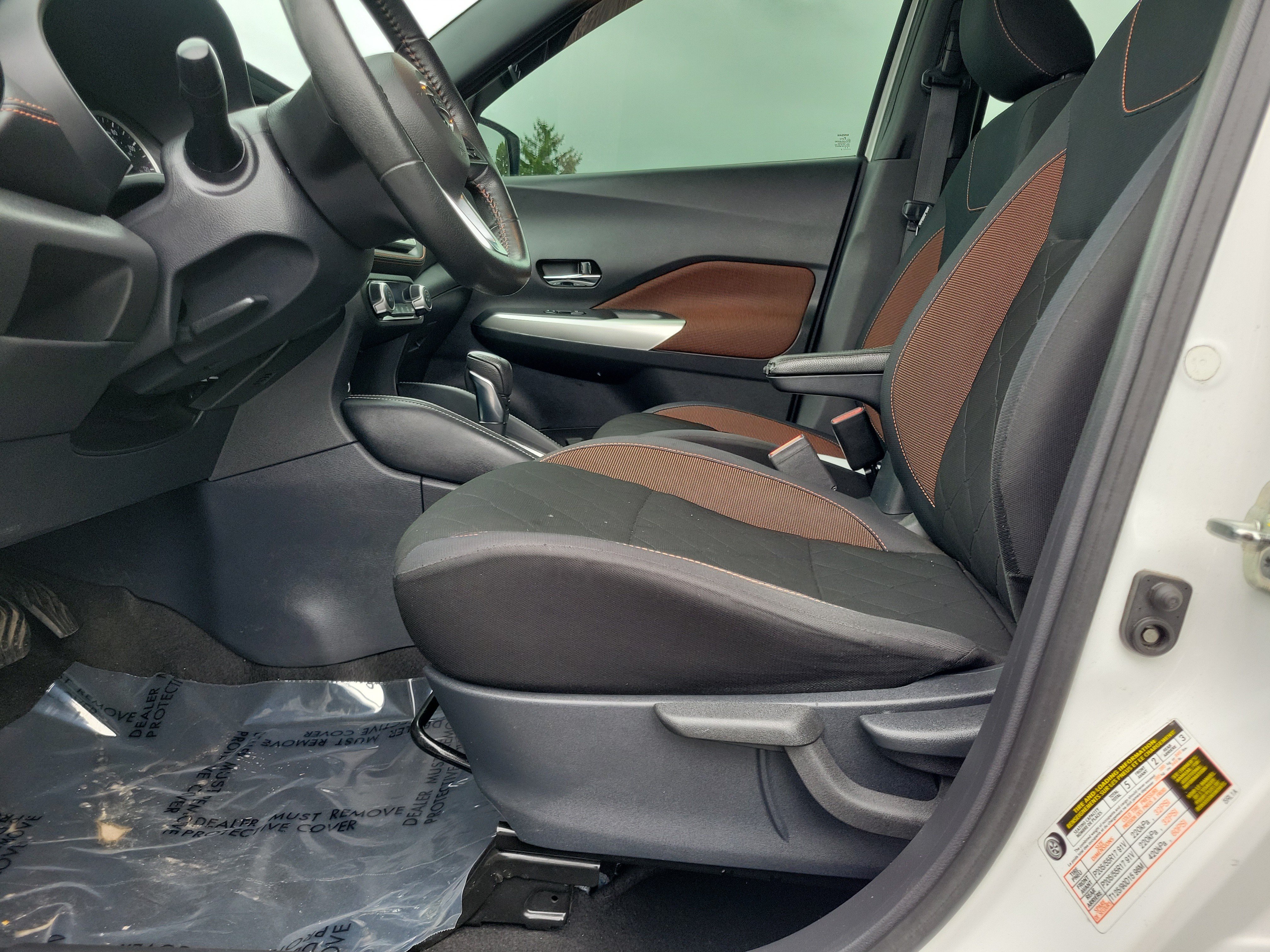 Used 2020 Nissan Kicks SR FWD image 16