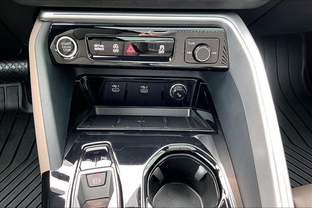 Used 2025 Audi Q5 Premium AWD/4WD image 16