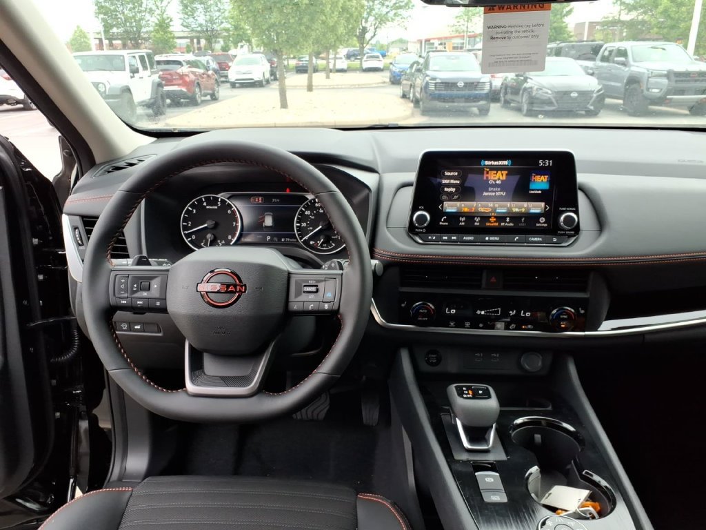 New 2026 Nissan Rogue SV AWD/4WD image 28