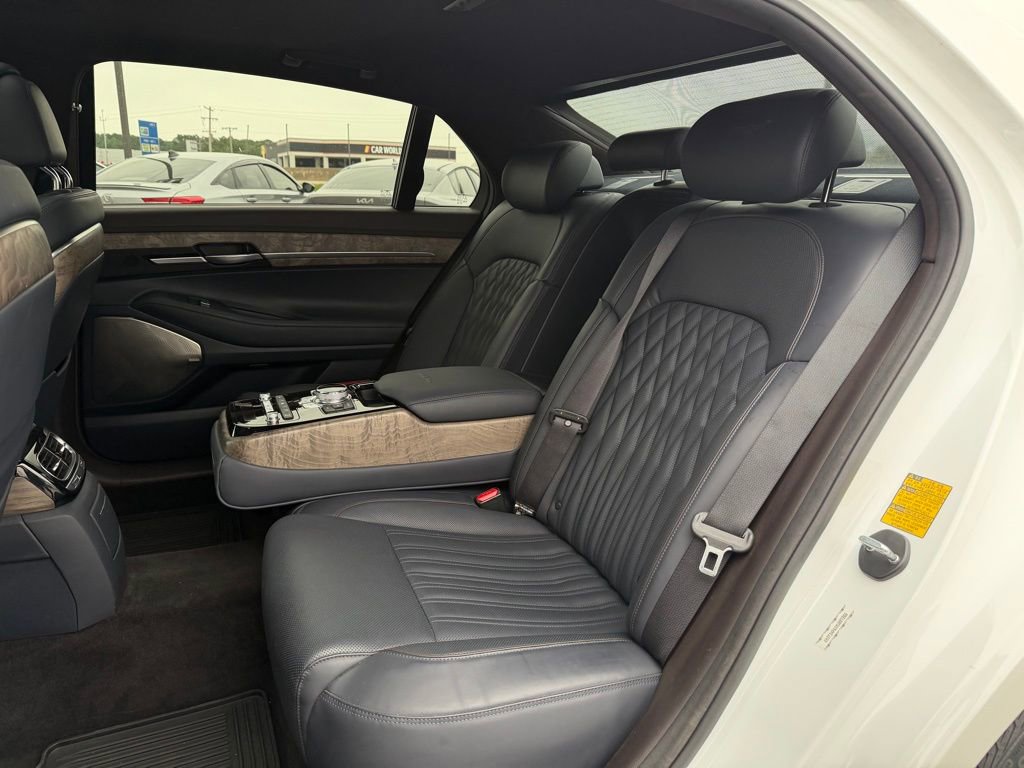Used 2021 Genesis G90 3.3T Premium RWD image 24