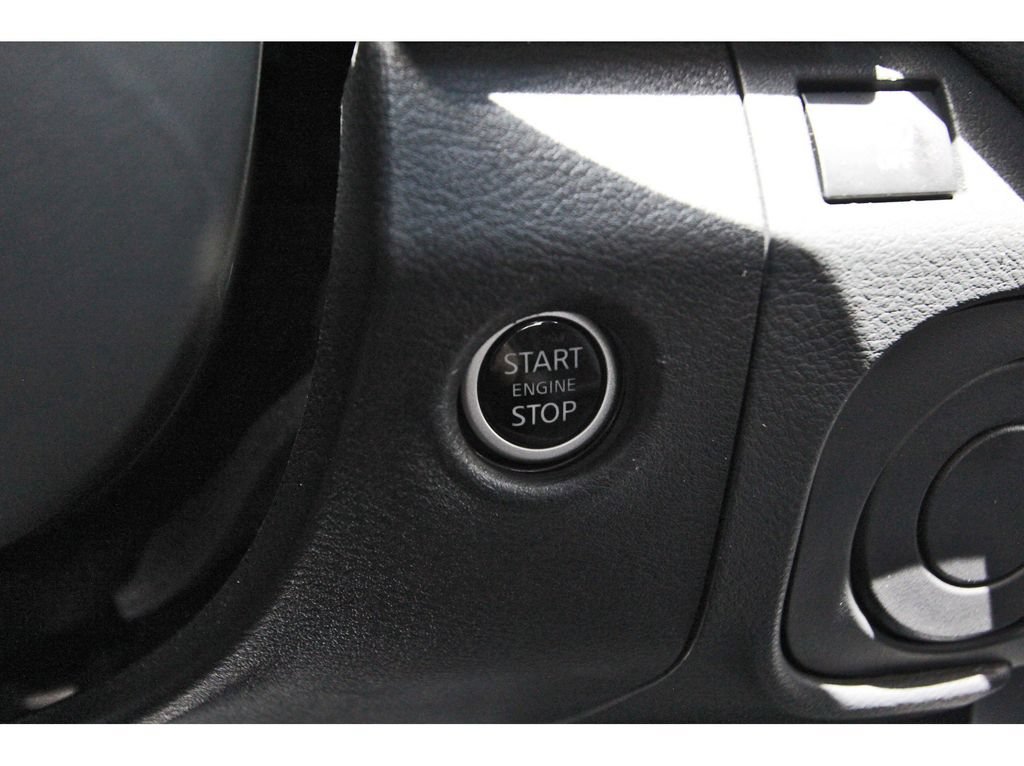 Used 2025 Nissan Frontier SV w/ SV Convenience Package RWD image 19