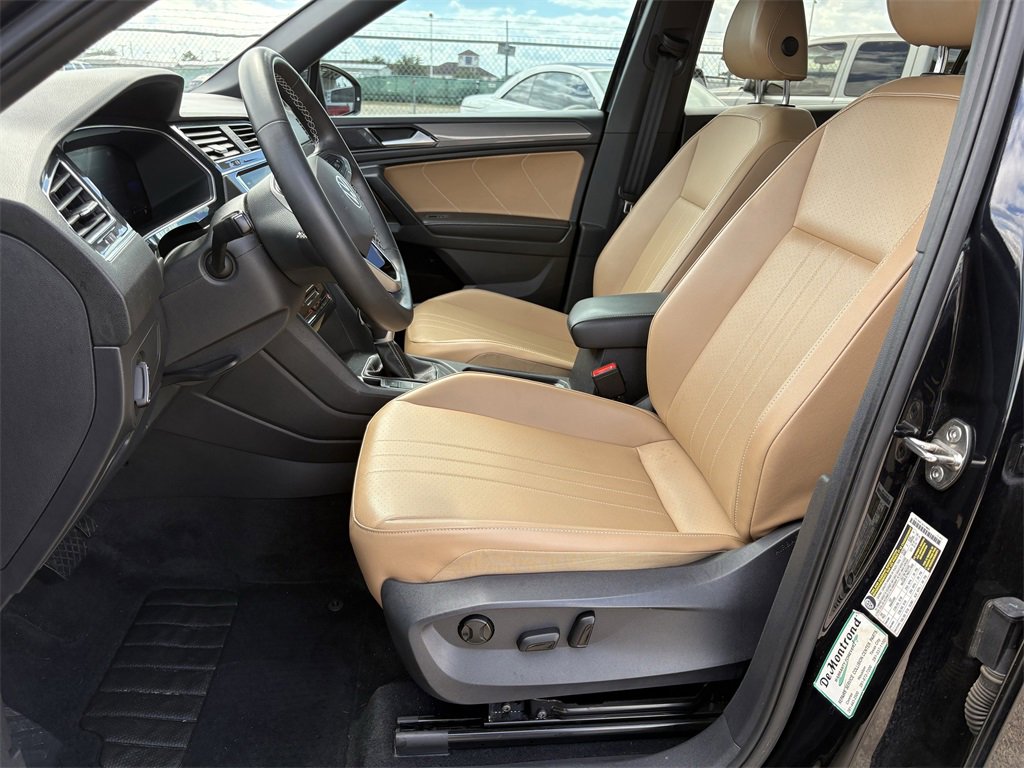 Used 2022 Volkswagen Tiguan SE image 12