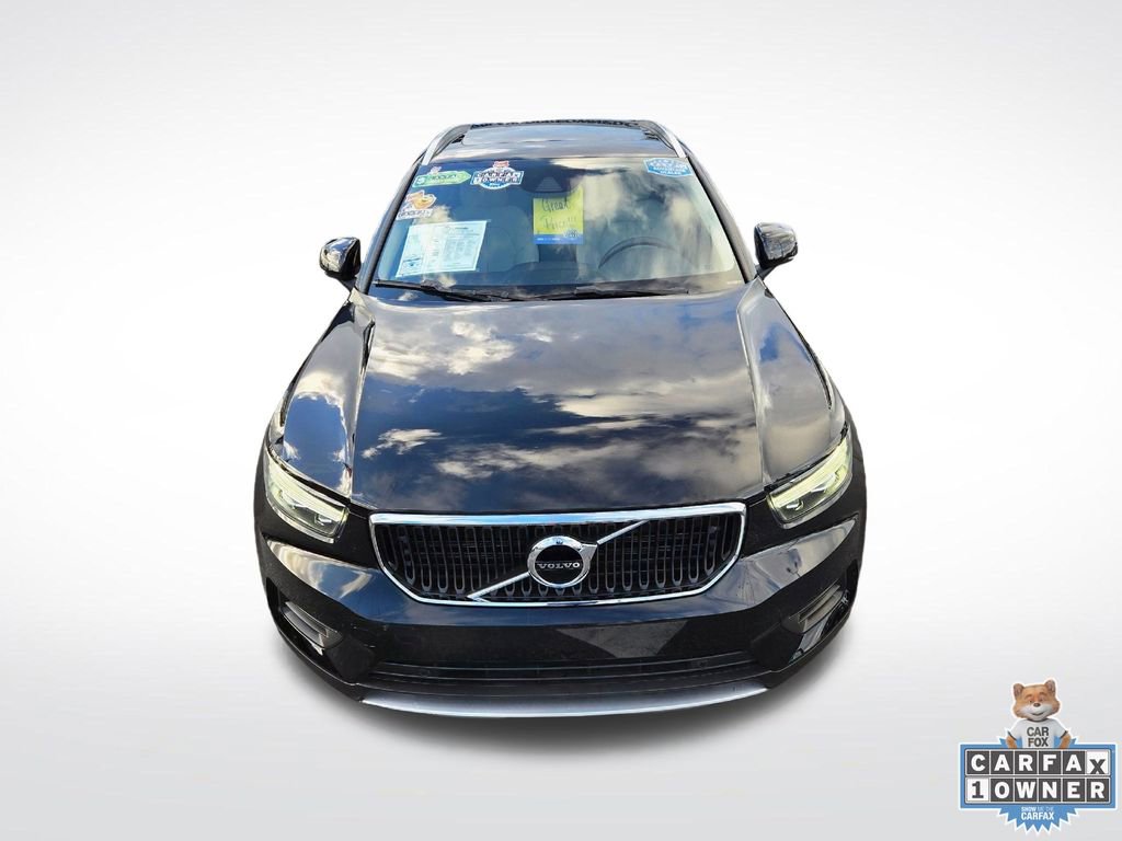 Used 2019 Volvo XC40 T4 Momentum image 58