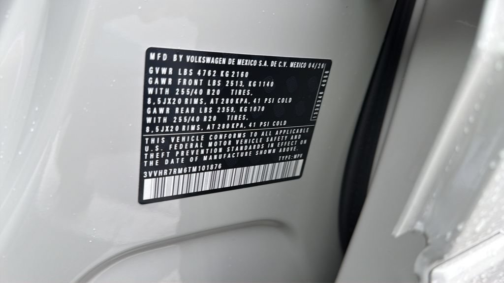 New 2026 Volkswagen Tiguan SE R-Line FWD image 33