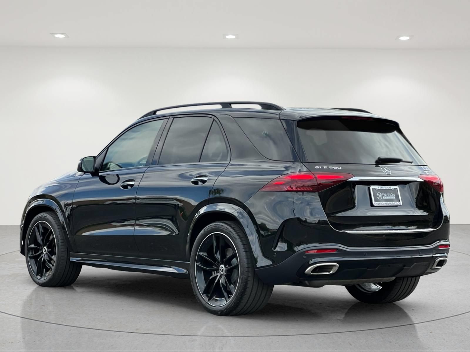 Used 2026 Mercedes-Benz GLE 580 4MATIC image 3