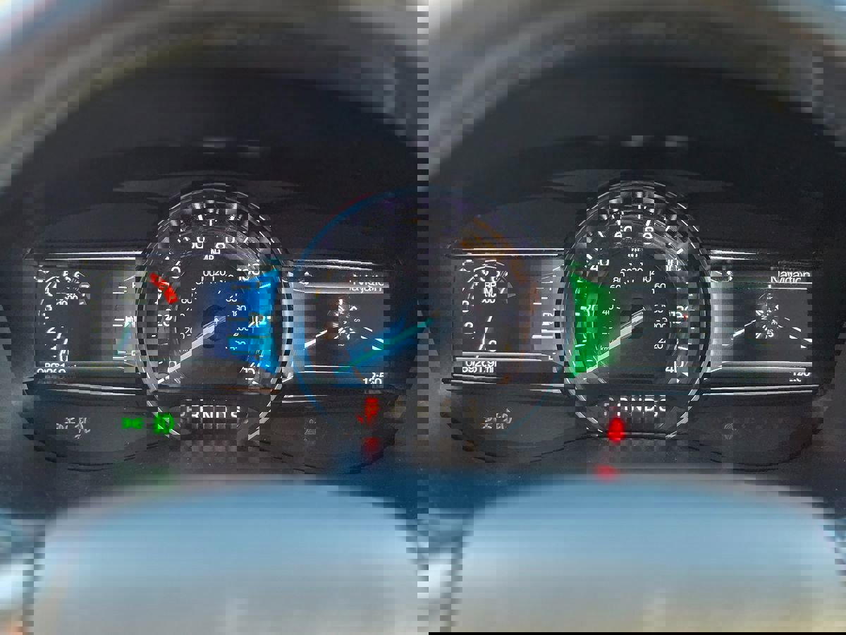 Used 2018 Ford Explorer XLT w/ Equipment Group 201A image 36