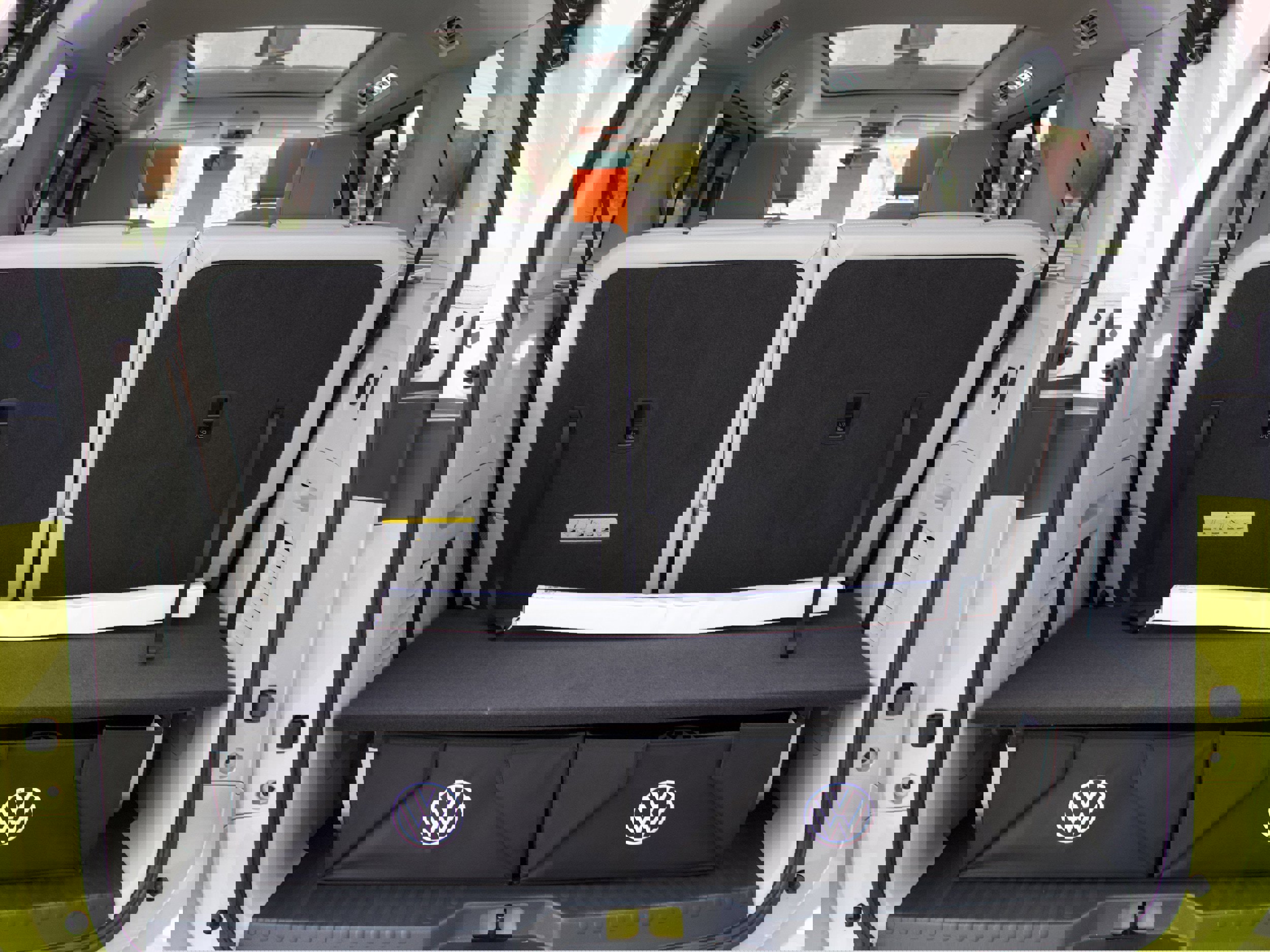 New 2025 Volkswagen ID. Buzz Pro S Plus image 26