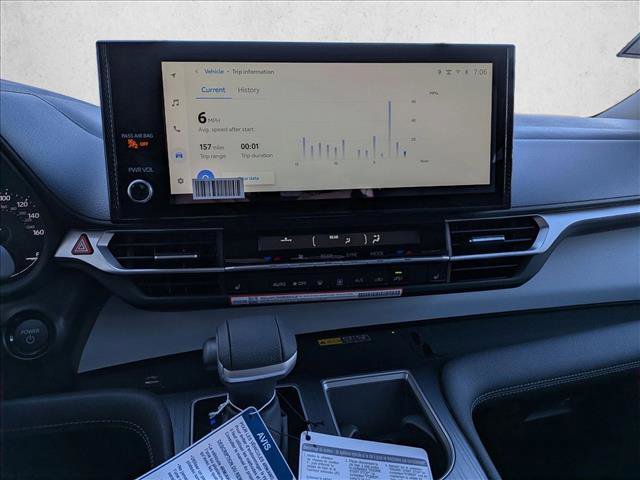 New 2026 Toyota Sienna XLE image 12