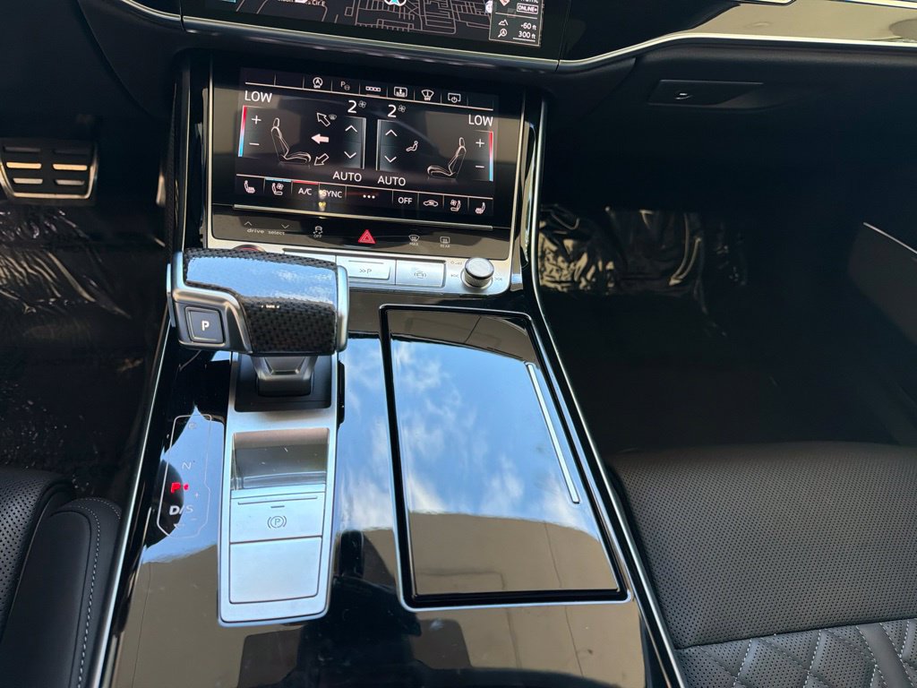 Used 2025 Audi S8 w/ Executive Package AWD/4WD image 59